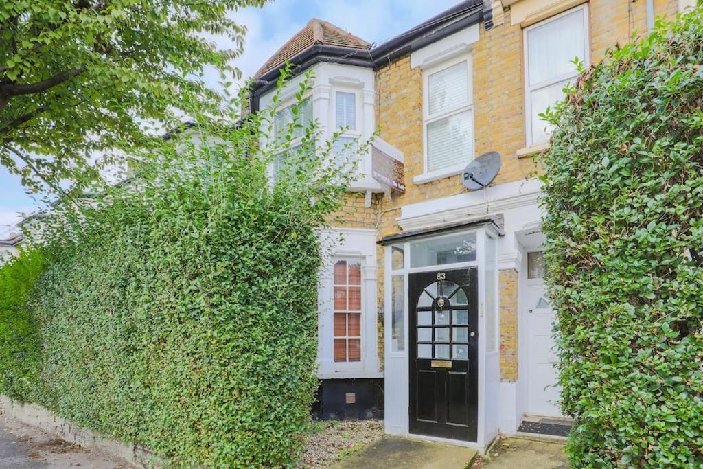 2 Bed Garden Flat Leyton Village London Exterior foto