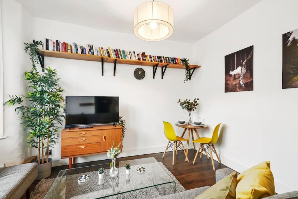 2 Bed Garden Flat Leyton Village London Exterior foto
